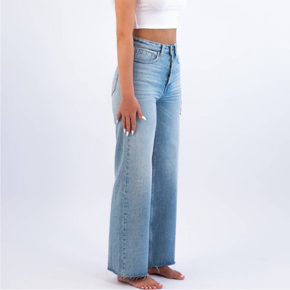 The Beach-to-Bar Wide Leg Authentic
Denim Pant Success Brand NEW - Picture 3 of 7